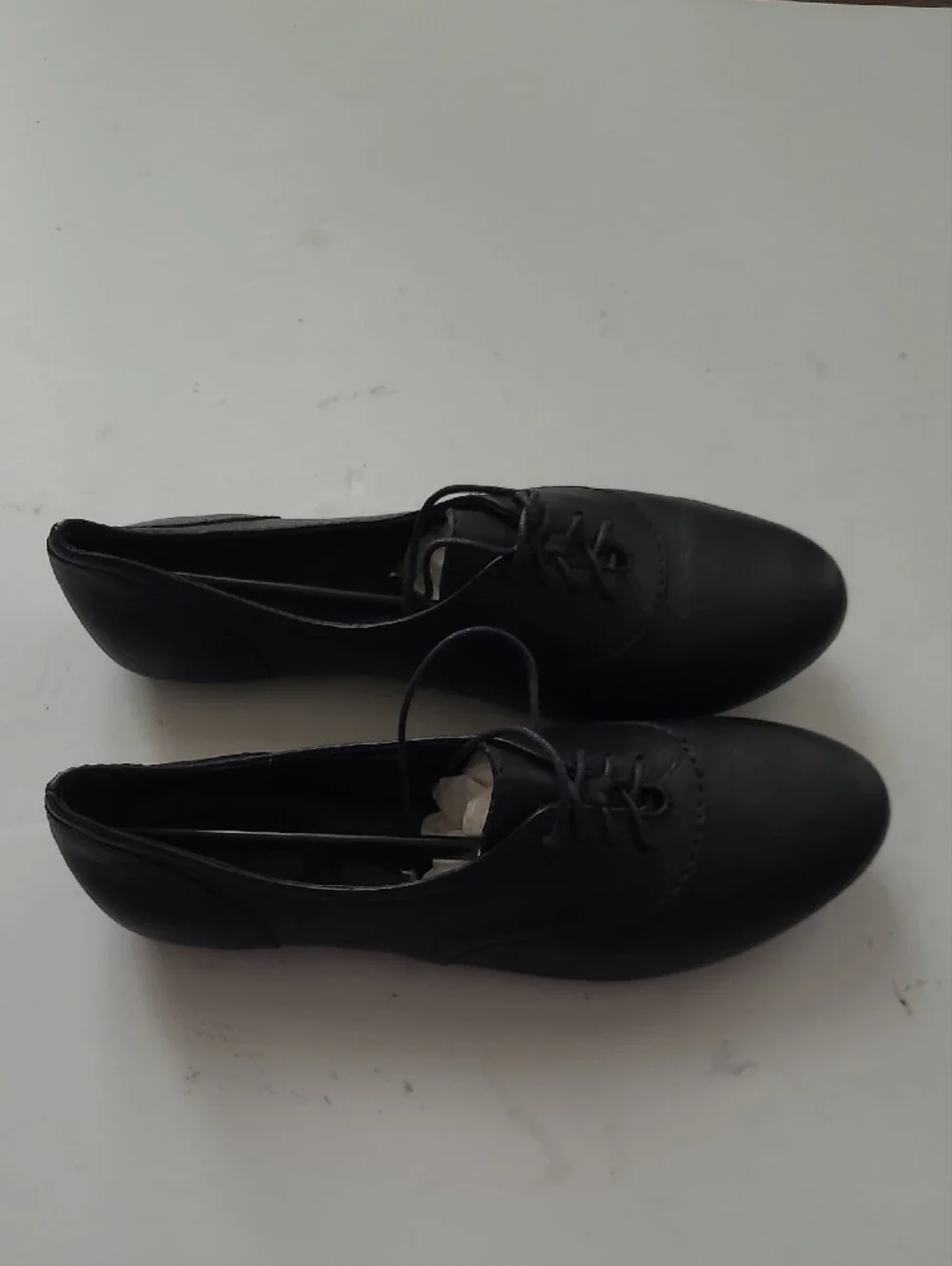 Born Black Leather Lace-Up Oxford Flats